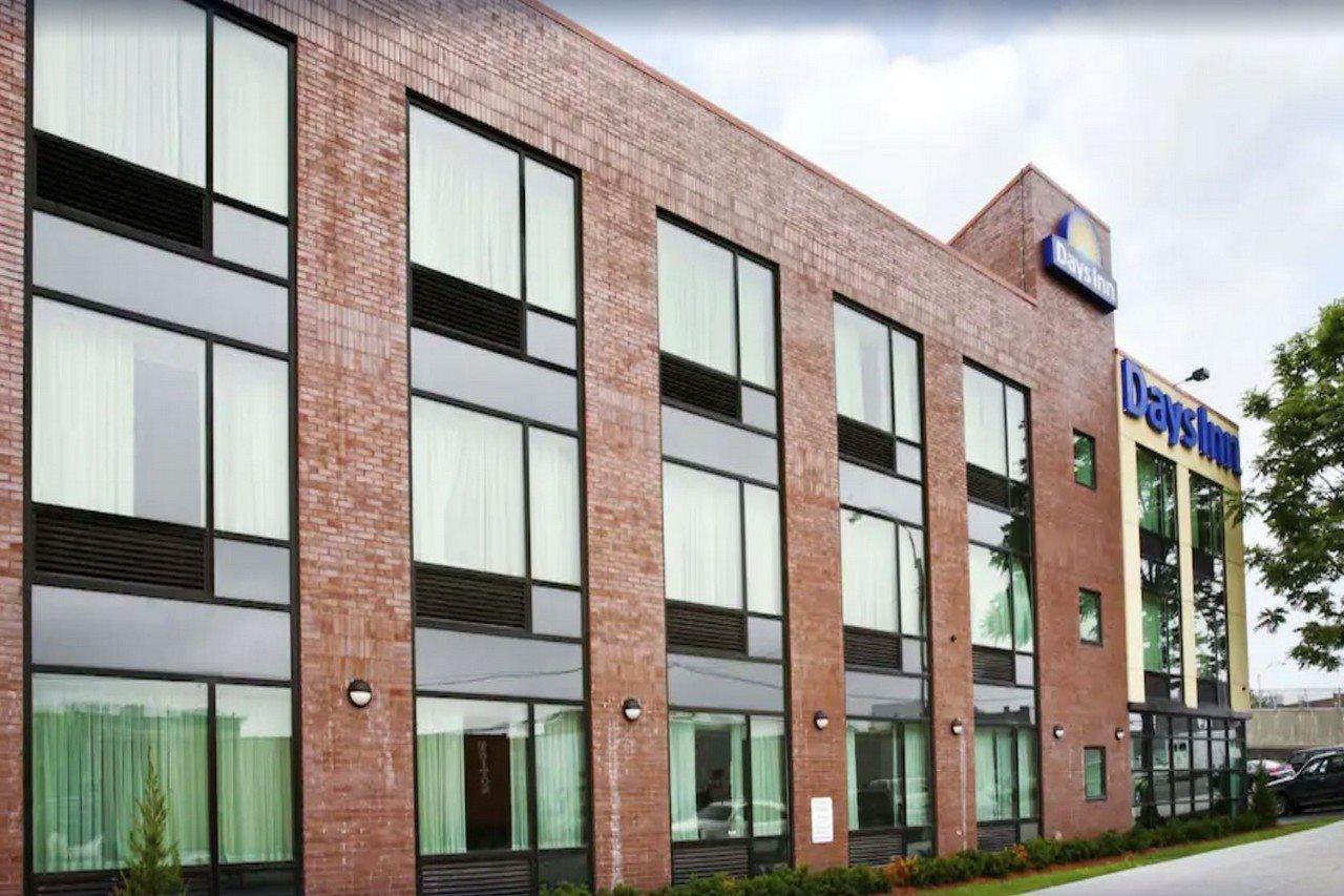 Days Inn Bronx New York Exterior foto